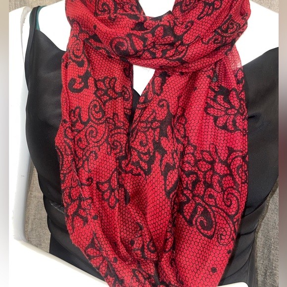 Red Infinity Scarf - Picture 4 of 5
